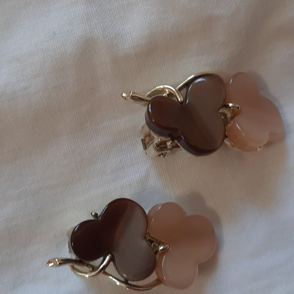 Brown and cream neutral colored clip on earrings - Picture 3 of 5